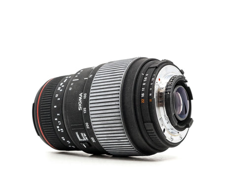 Sigma 70-300mm f/4-5.6 D APO DG Macro - Nikon-fattning