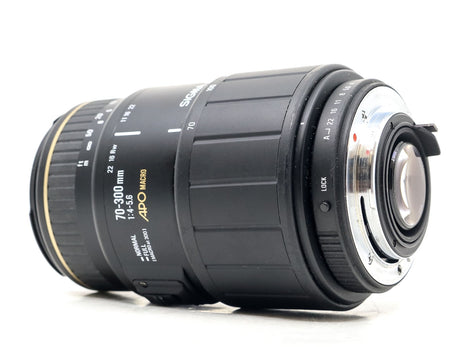 Sigma 70-300mm f/4-5.6 APO Macro - Pentax-fattning