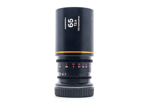 Venus Laowa 65mm T2.4 Nanomorph [Amber Flare] - Canon RF-fattning