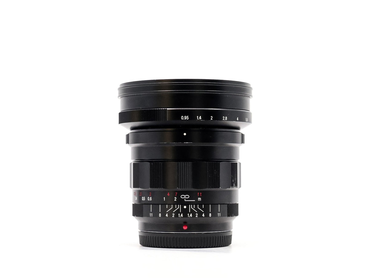 Voigtlander Nokton 10,5 mm f/0,95 – Micro Four Thirds-fattning · imagen principal