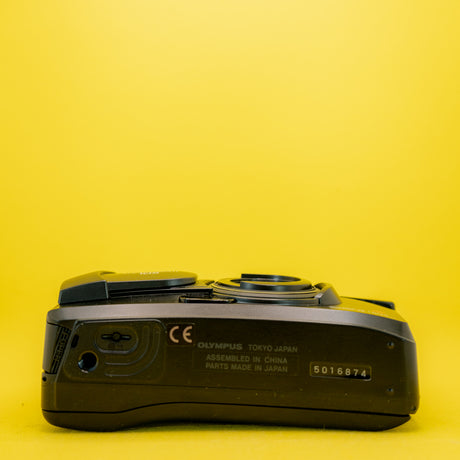 Olympus Superzoom 105 - 35 mm filmkamera