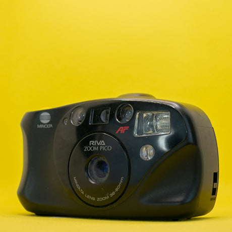 Minolta Riva Zoom Pico – 35 mm kompaktkamera för film