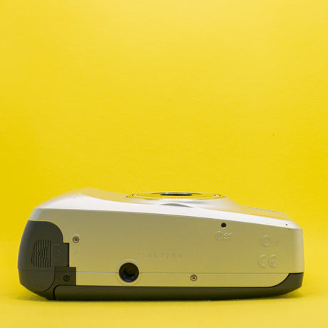 Yashica Power Zoom 80 – 35 mm filmkamera