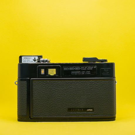 Minolta Hi Matic AF-2 35 mm mätarsökarkamera för film