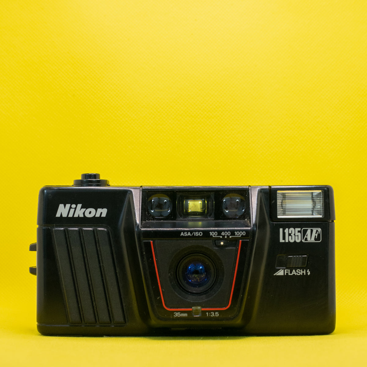 Nikon L135 AF · imagen principal