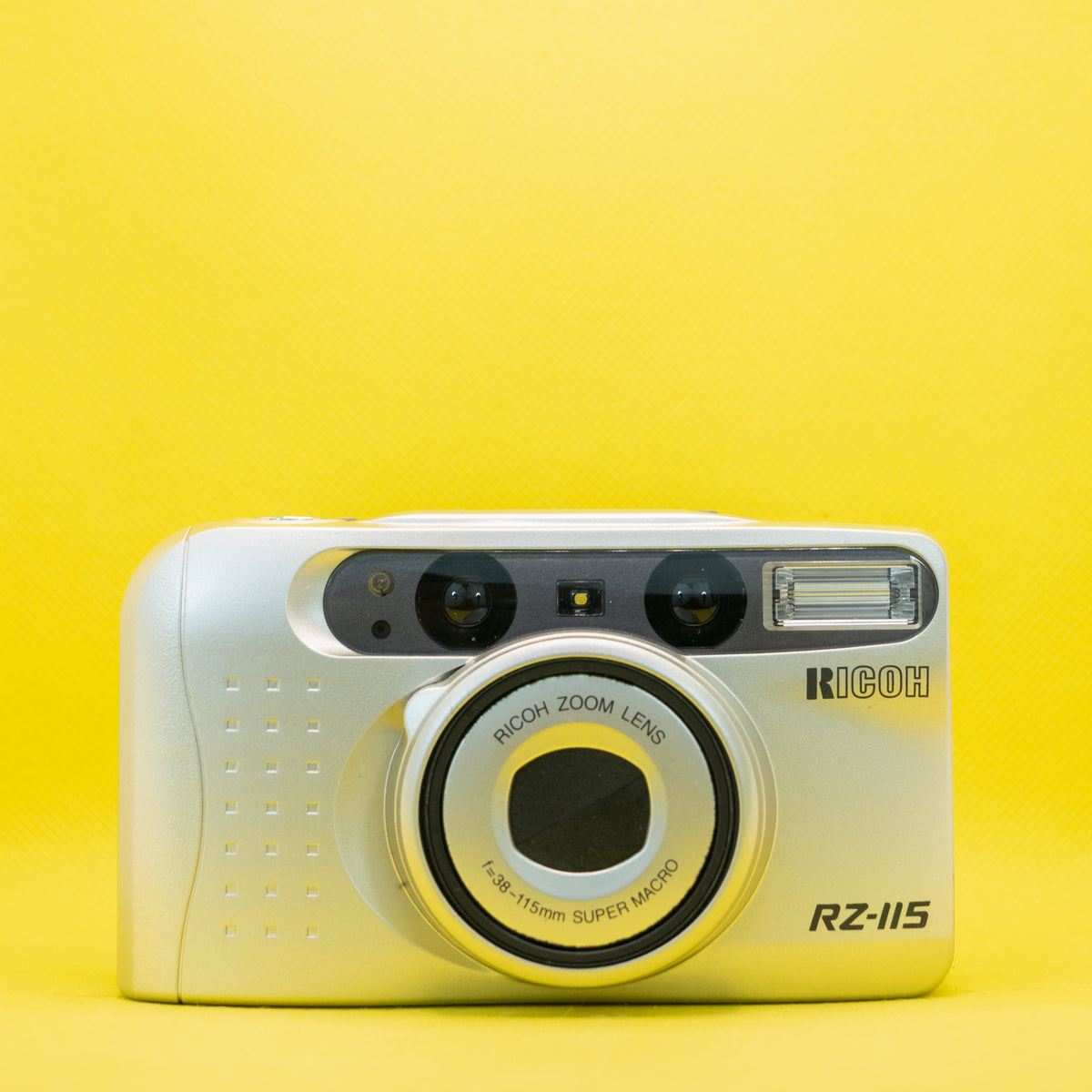 Ricoh RZ-115 - Vintage Analog Camera · main image